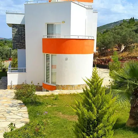 Villa Rose Garden Villas *